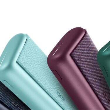 Dispositivos IQOS ILUMA i PRIME en color Azul Brisa, Negro Medianoche, Rojo Granate y Verde Pino